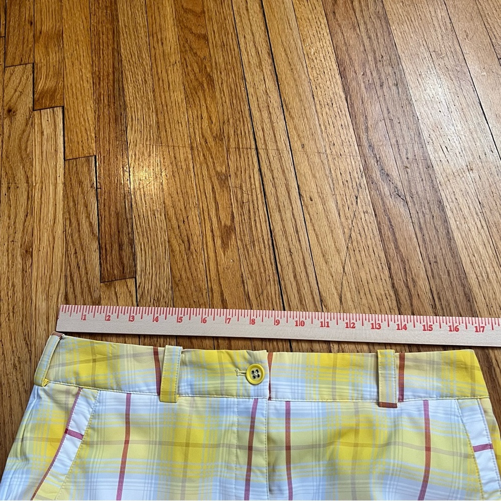 Nike Golf Tour Performance Plaid Yellow Red  White Shorts Women's Size 8 - 33x13 - Picture 4 of 10